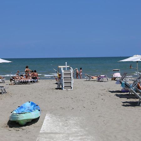Hotel Senza Pensieri Ριτσόνε Εξωτερικό φωτογραφία