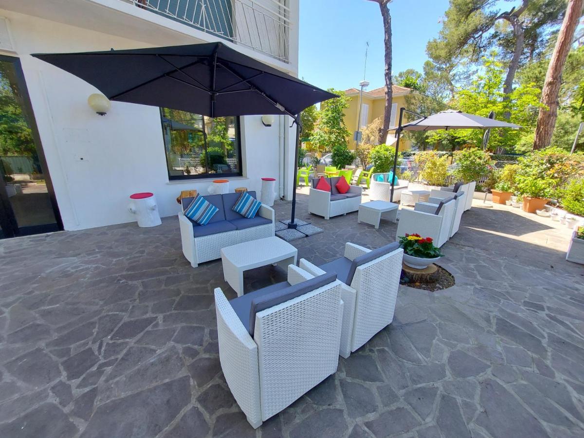 Hotel Senza Pensieri Ριτσόνε Εξωτερικό φωτογραφία