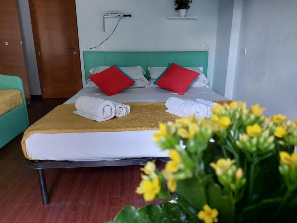 Hotel Senza Pensieri Ριτσόνε Εξωτερικό φωτογραφία