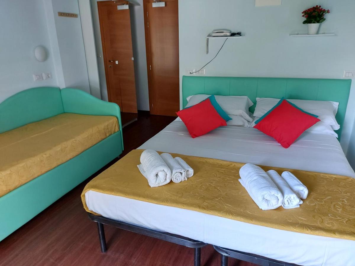 Hotel Senza Pensieri Ριτσόνε Εξωτερικό φωτογραφία