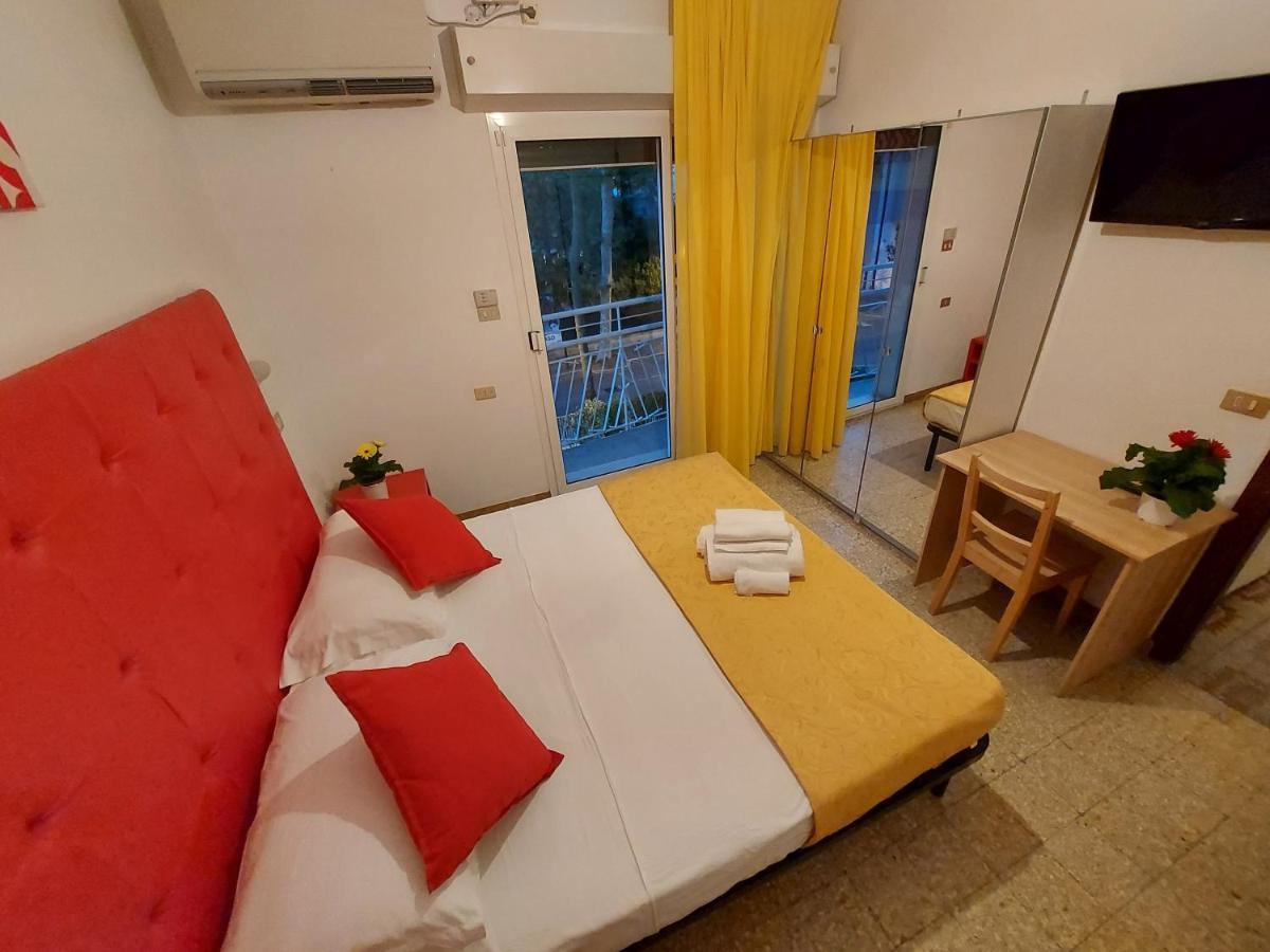 Hotel Senza Pensieri Ριτσόνε Εξωτερικό φωτογραφία