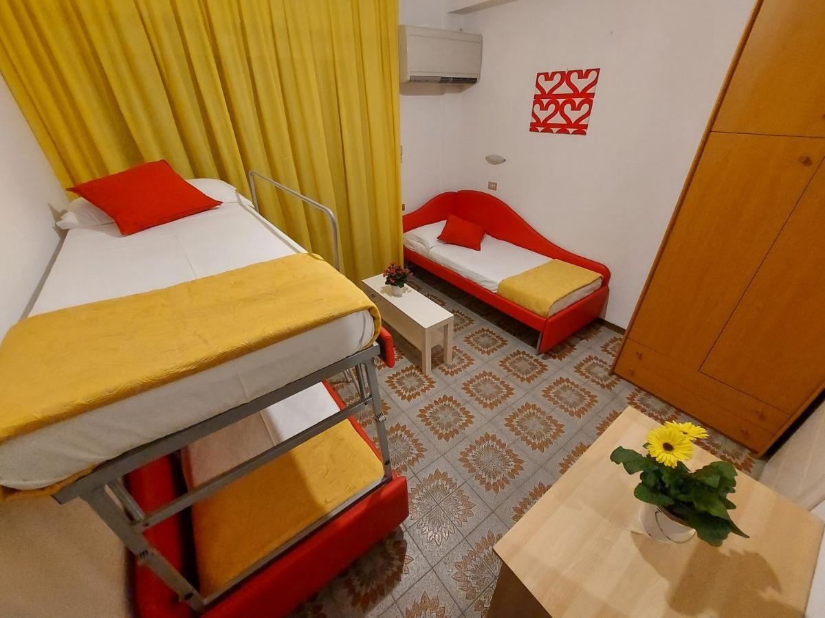 Hotel Senza Pensieri Ριτσόνε Εξωτερικό φωτογραφία