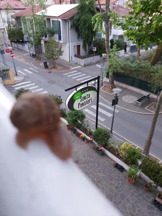 Hotel Senza Pensieri Ριτσόνε Εξωτερικό φωτογραφία