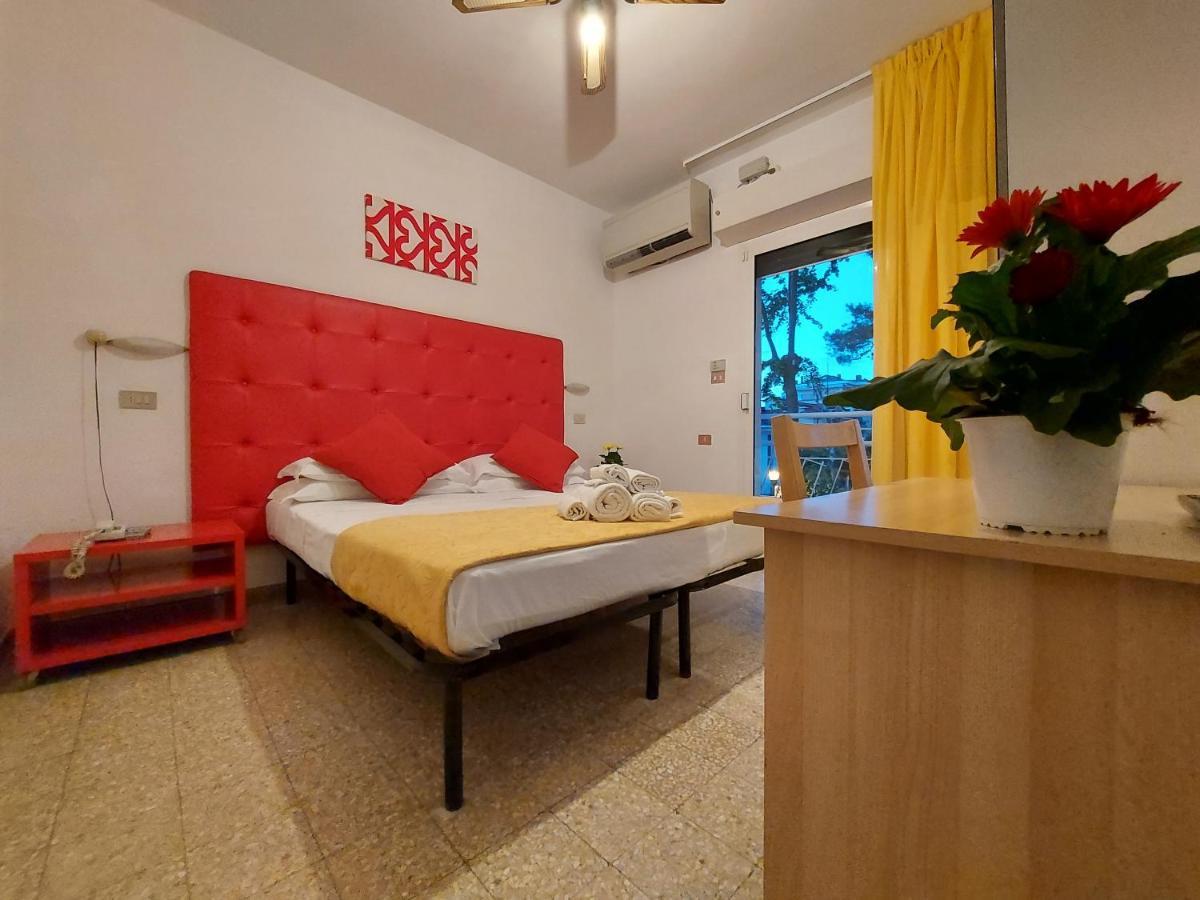 Hotel Senza Pensieri Ριτσόνε Εξωτερικό φωτογραφία