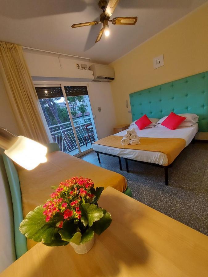 Hotel Senza Pensieri Ριτσόνε Εξωτερικό φωτογραφία