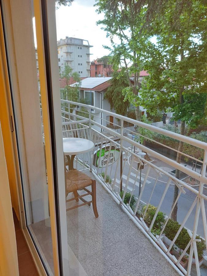 Hotel Senza Pensieri Ριτσόνε Εξωτερικό φωτογραφία