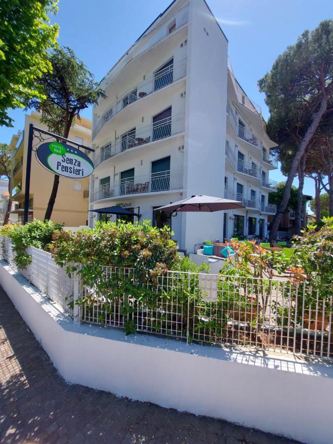 Hotel Senza Pensieri Ριτσόνε Εξωτερικό φωτογραφία