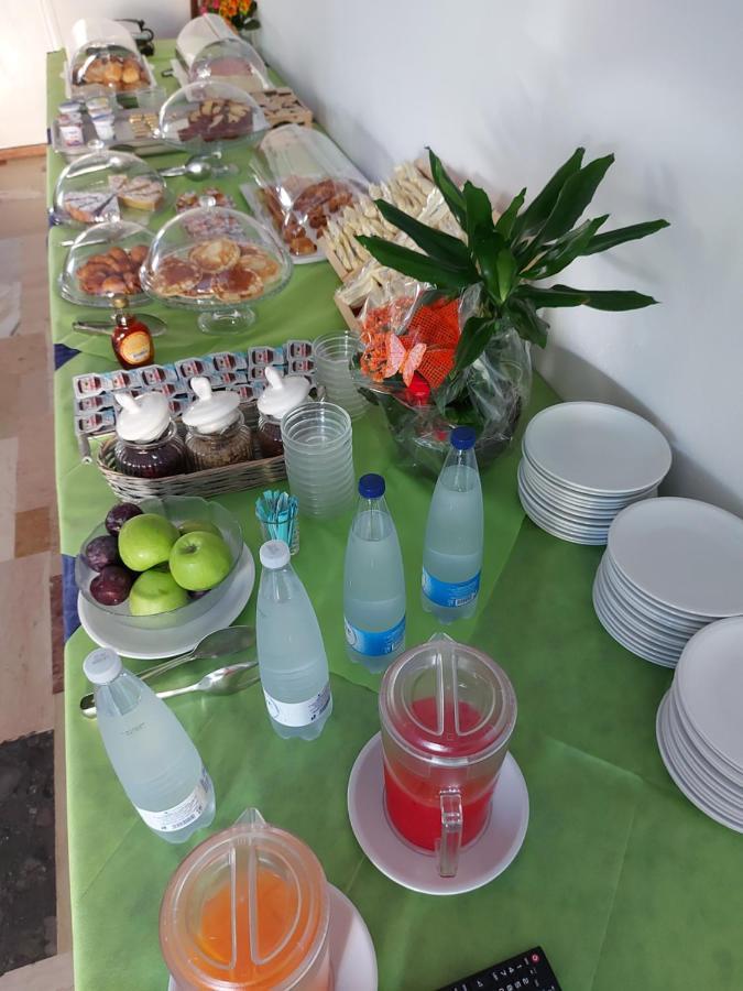 Hotel Senza Pensieri Ριτσόνε Εξωτερικό φωτογραφία